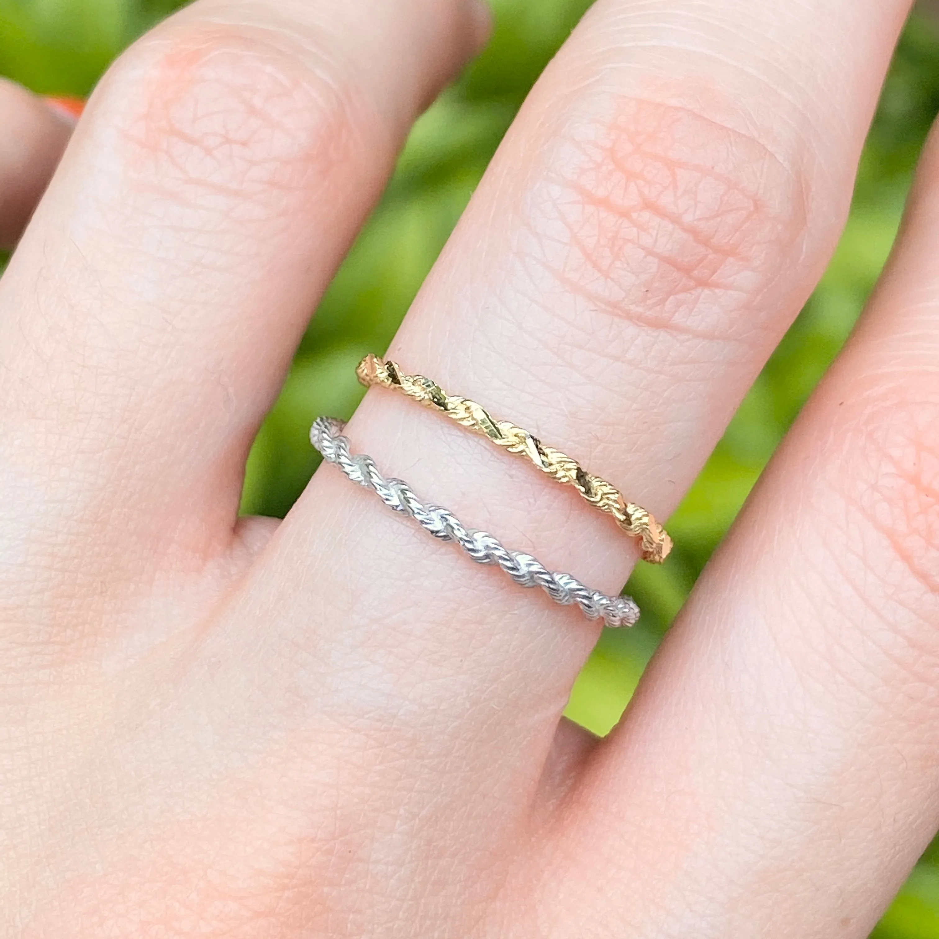 14KT White Gold Diamond-Cut Rope Twist Band Ring