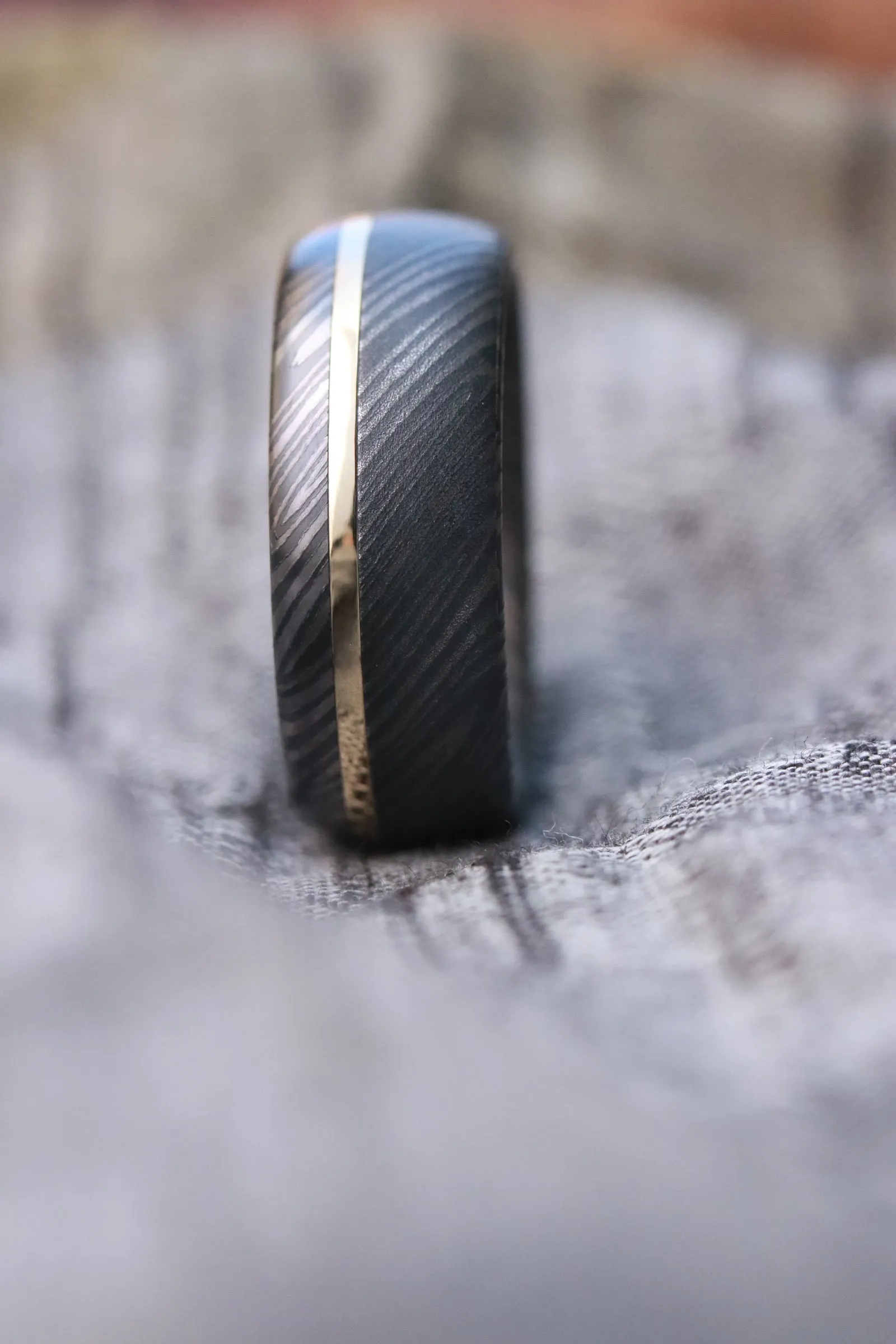 18k gold 8mm niobium / zirconium damascus wedding band, mens rings domed wedding band