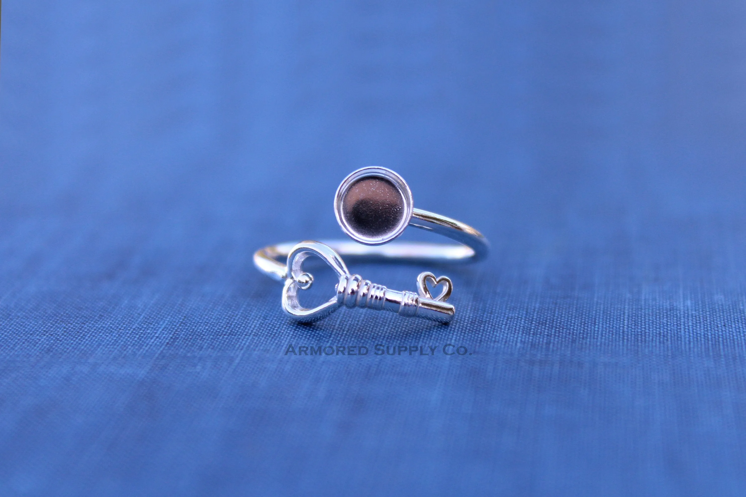 3mm Bezel Silver Heart Key Wrap Bypass Adjustable Ring blank