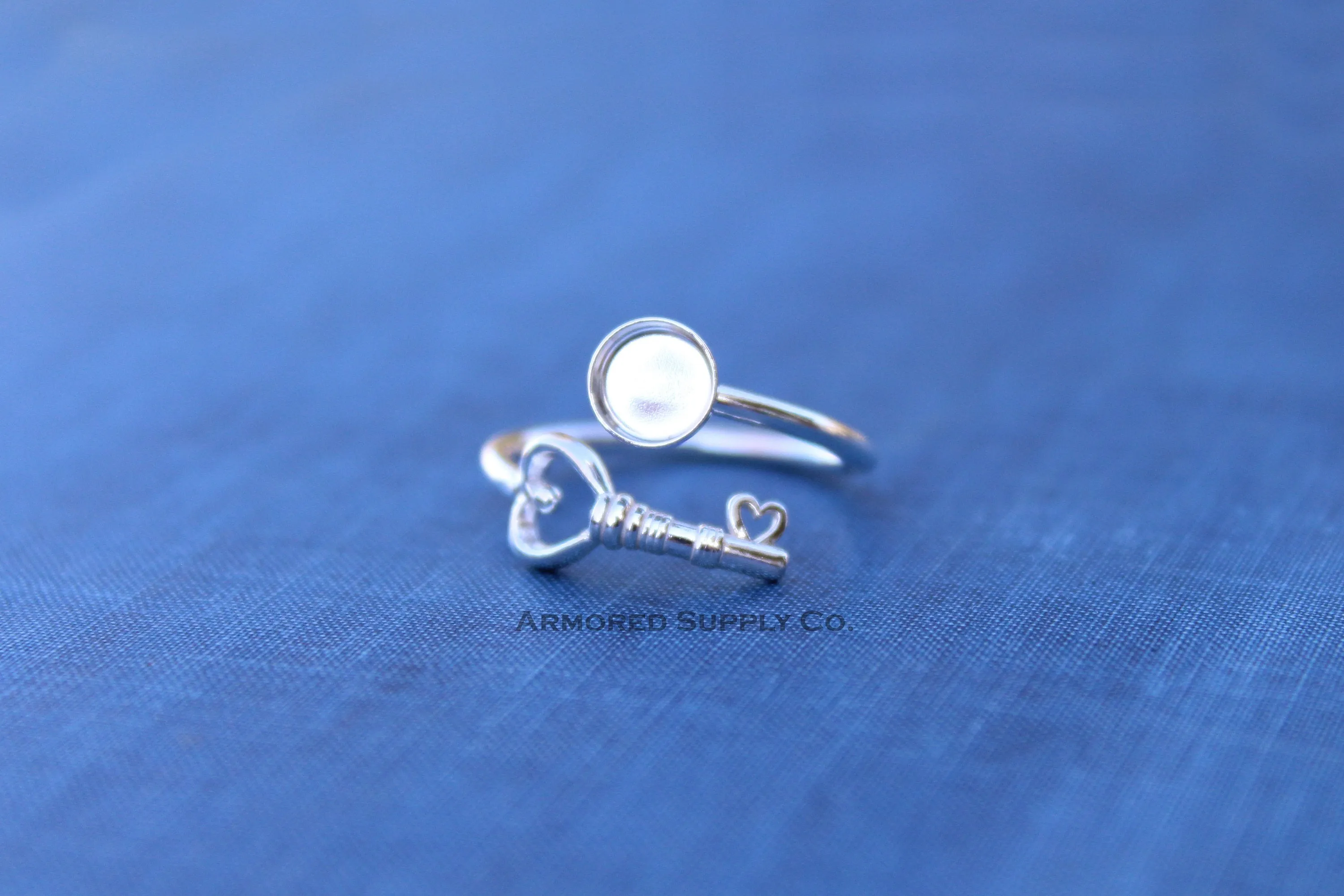 3mm Bezel Silver Heart Key Wrap Bypass Adjustable Ring blank