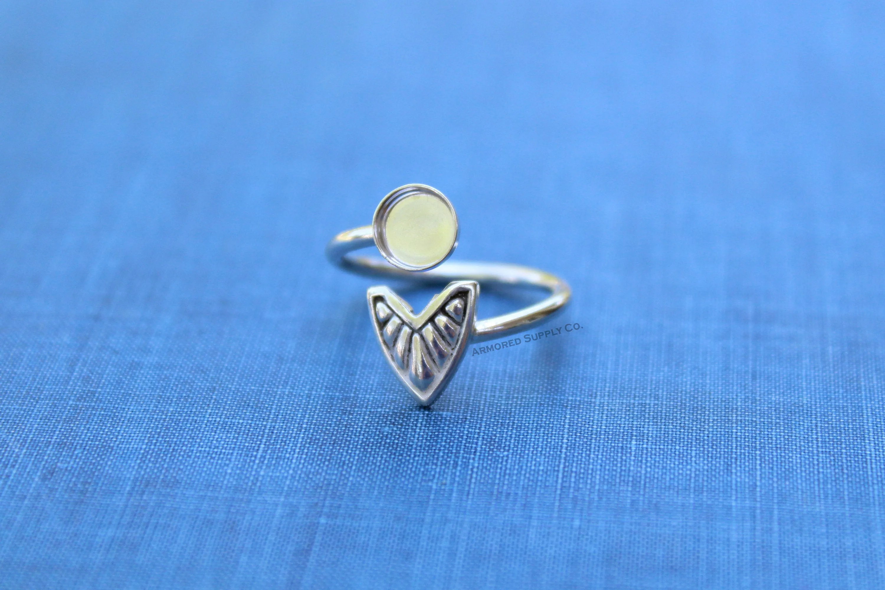 4mm Silver Chevron Wrap Bypass Adjustable Bezel Ring blank