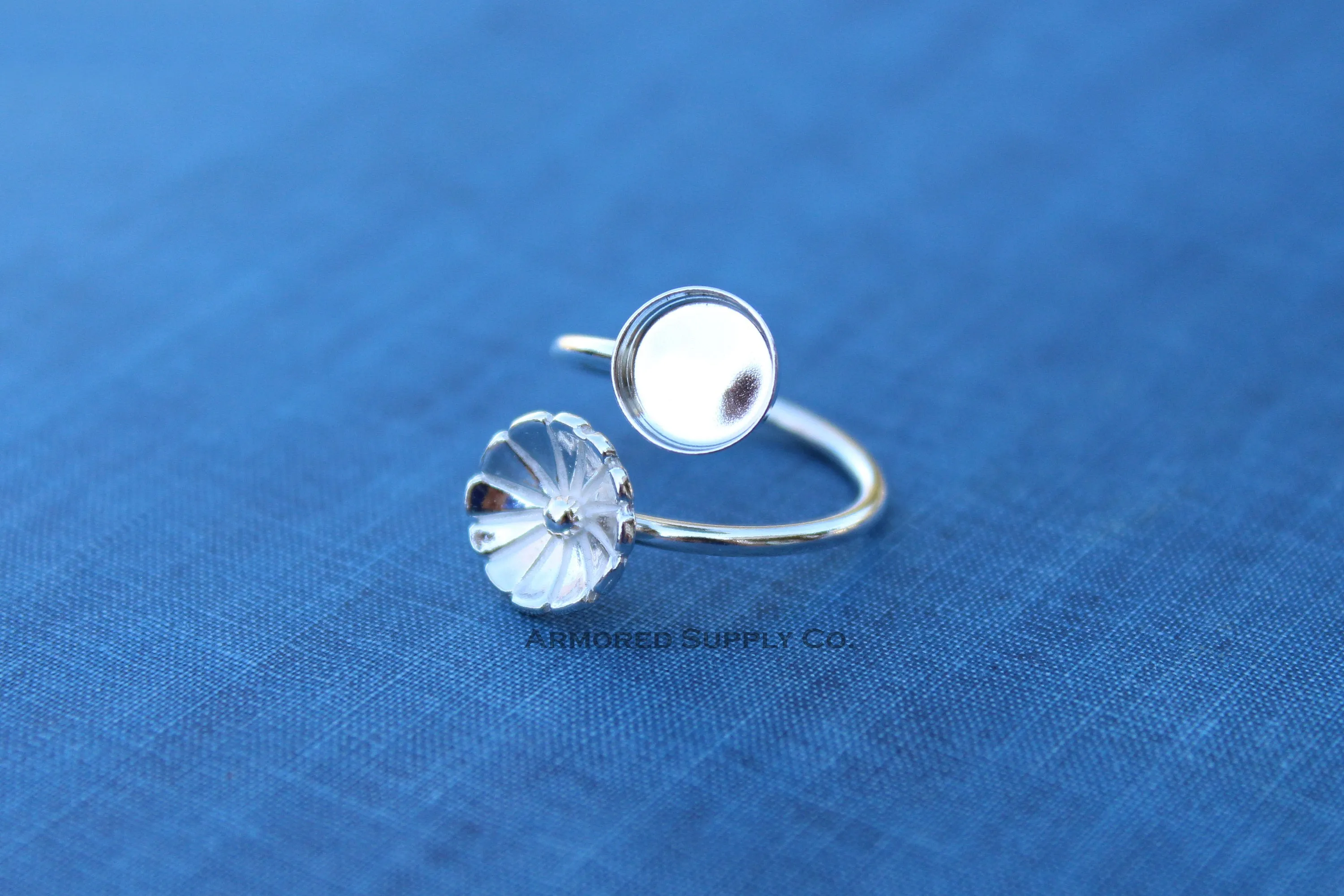 4mm Silver Flower Wrap Bypass Adjustable Bezel Ring blank