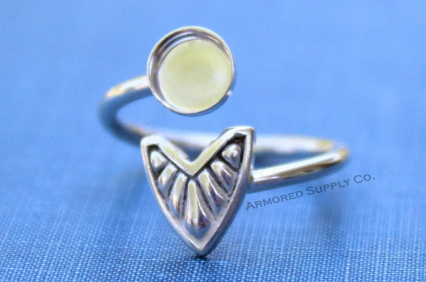 5mm Silver Chevron Wrap Bypass Adjustable Bezel Ring blank