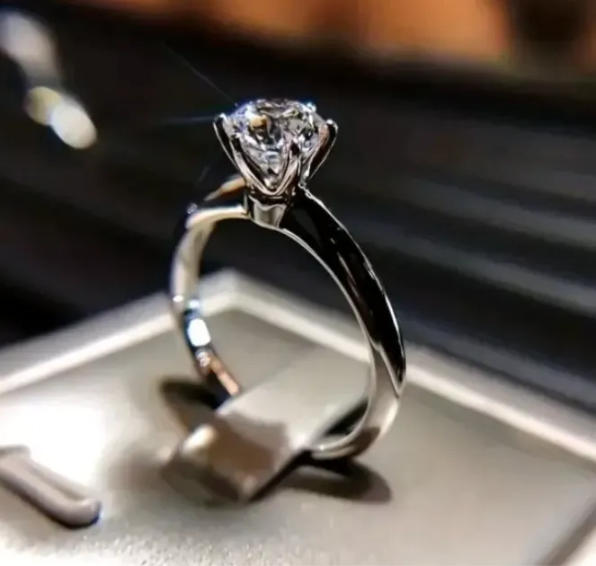 925 Sterling Silver Ring for Women Adjustable Beautiful Sparkling Crystal Stone