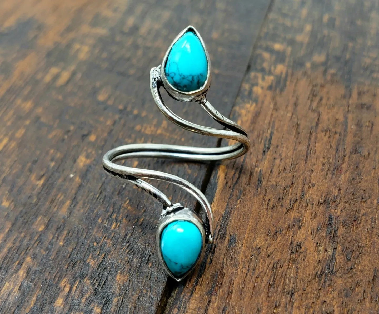 Adjustable Turquoise Vortex Ring