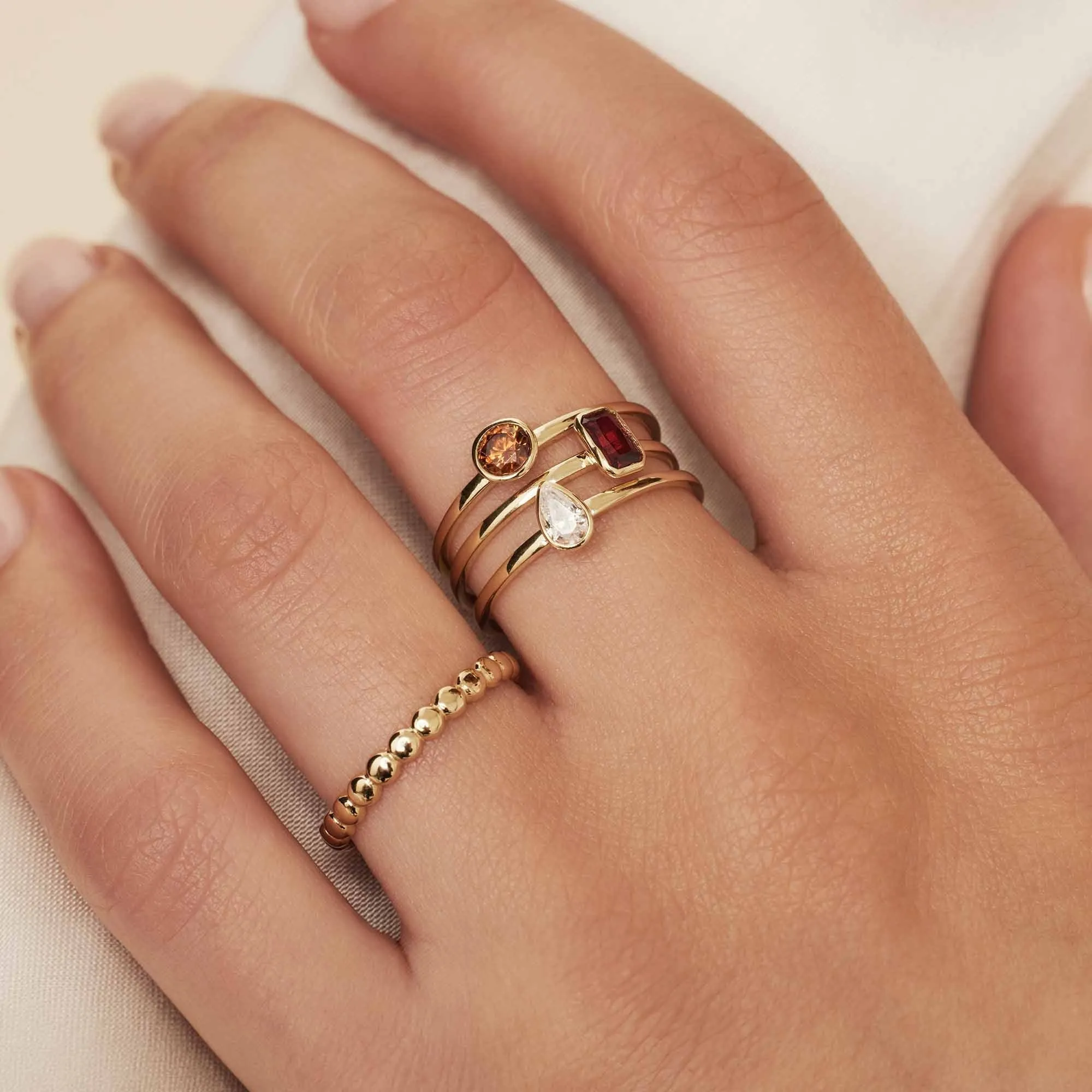 Baguette Brune 14 karat gold ring with brown zirconia