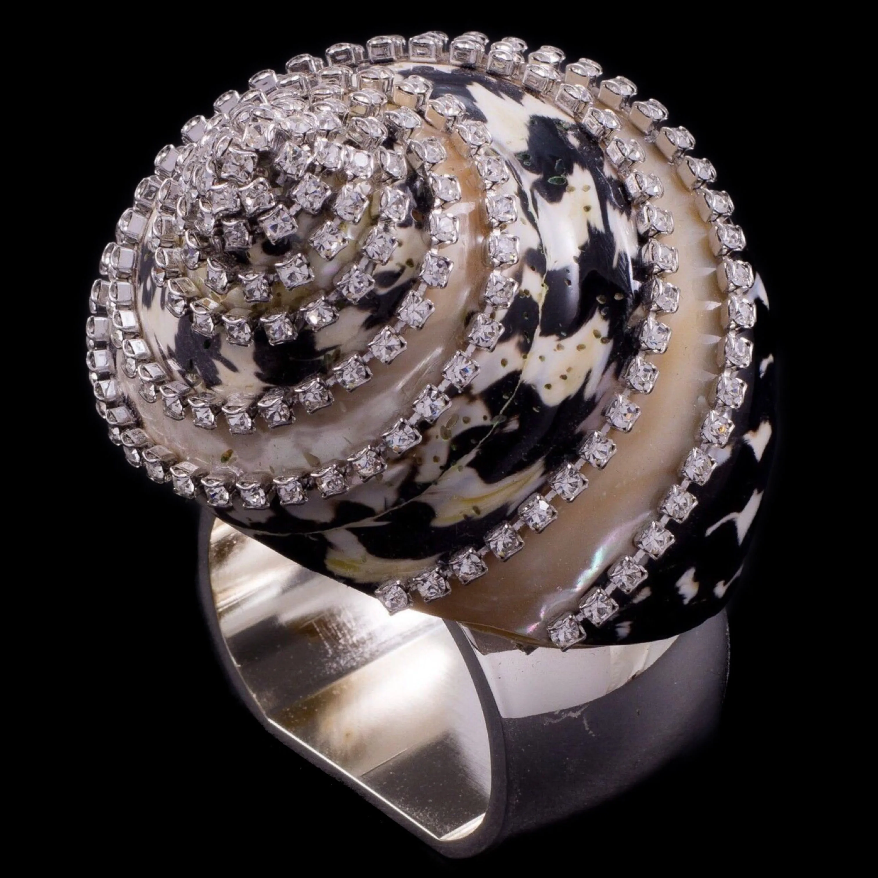 Banded Black Pica Shell Napkin Ring Featuring Premium ® Crystal | Set of 4