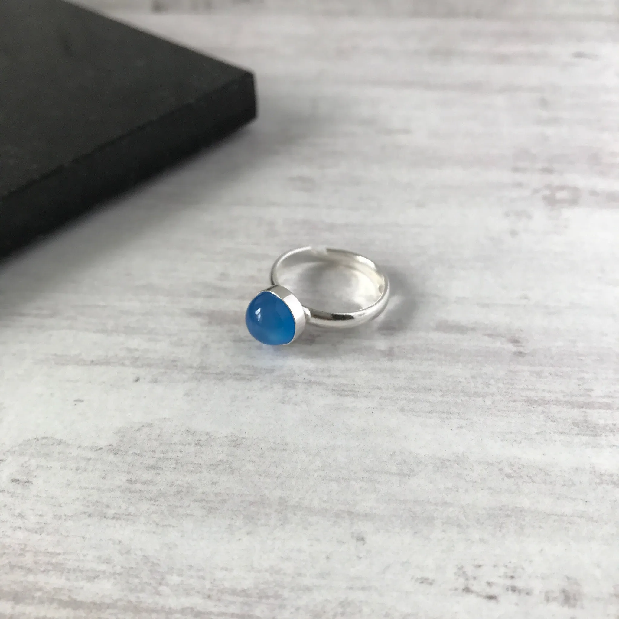 Blue Onyx Round Gemstone Ring