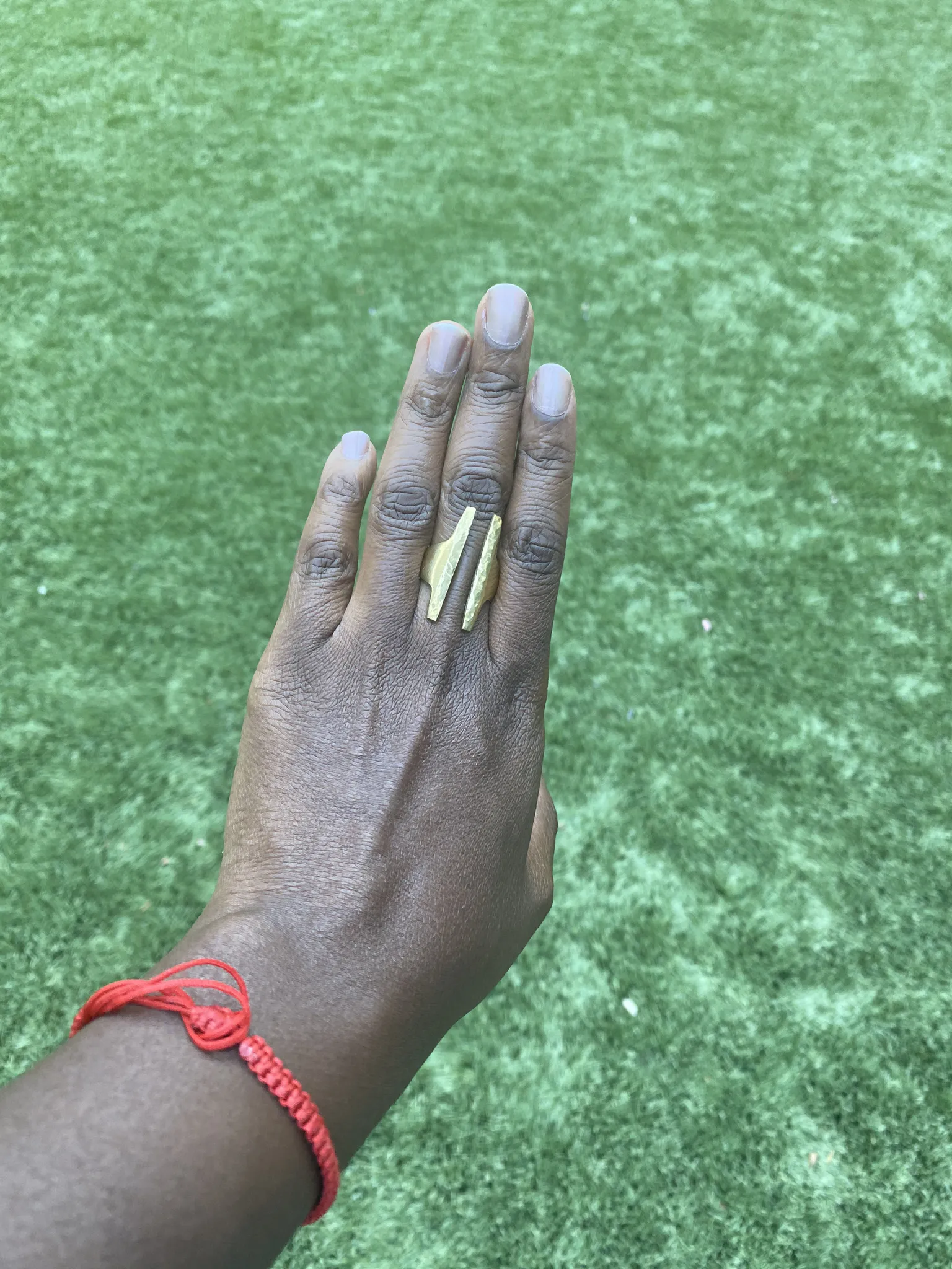 Brassy adjustable rings