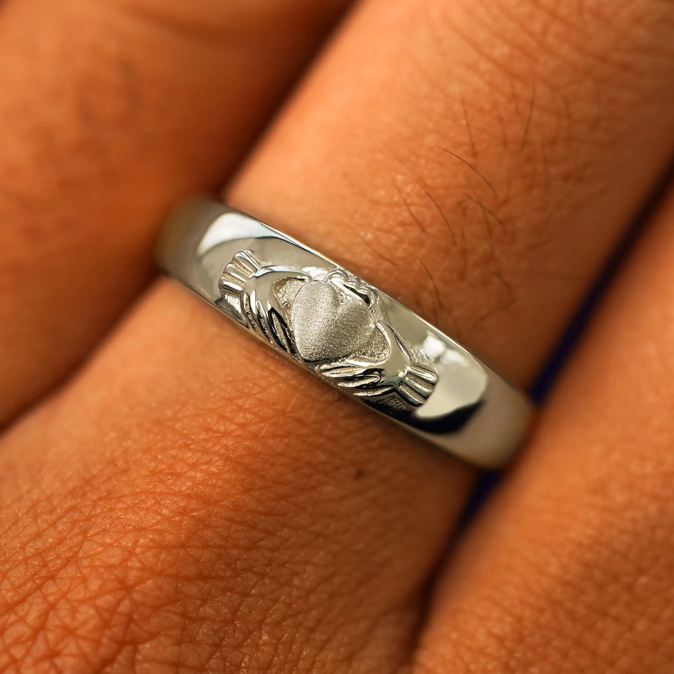 Claddagh Band