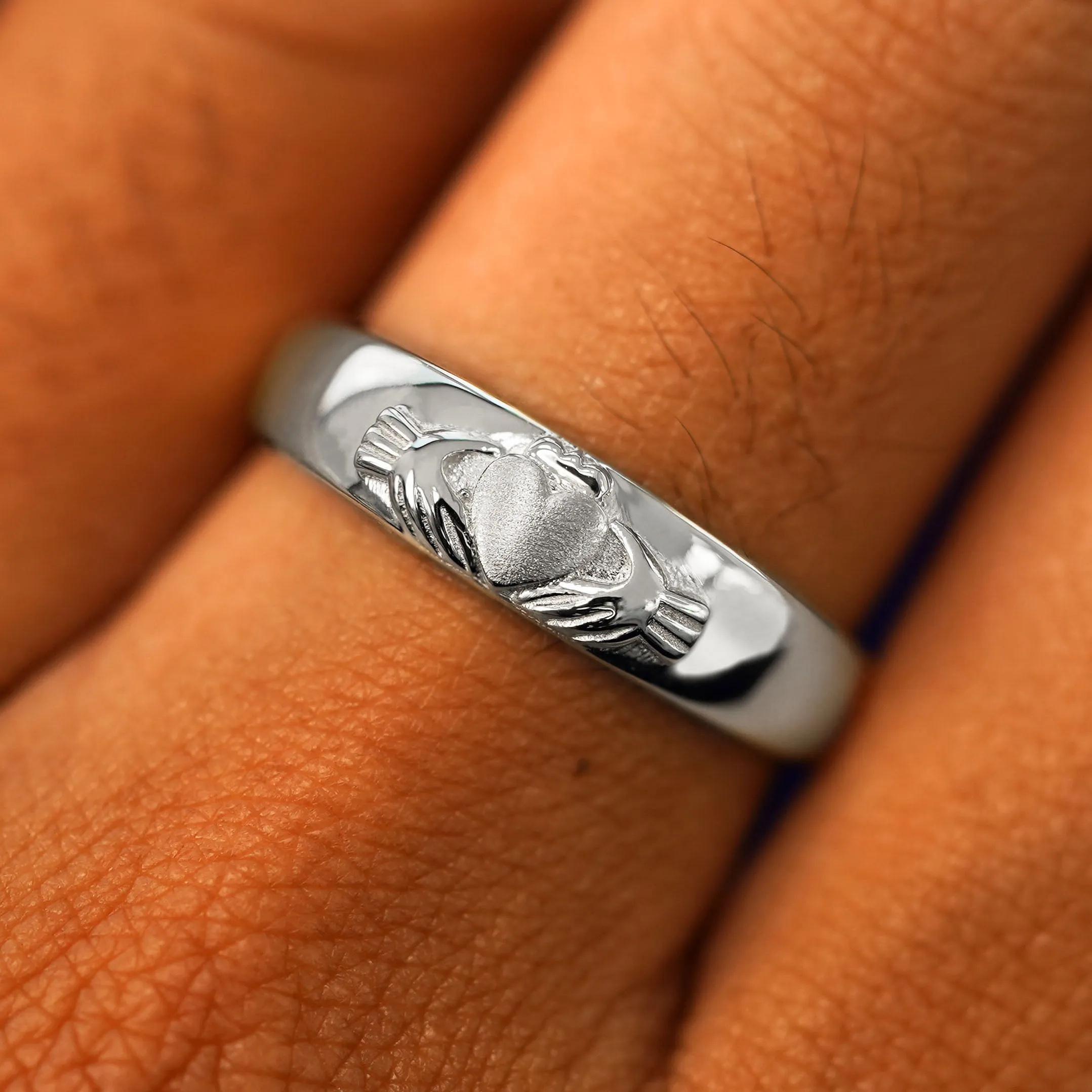 Claddagh Band
