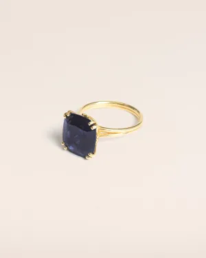 Cocktail ring with iolite in 18 ct. gold