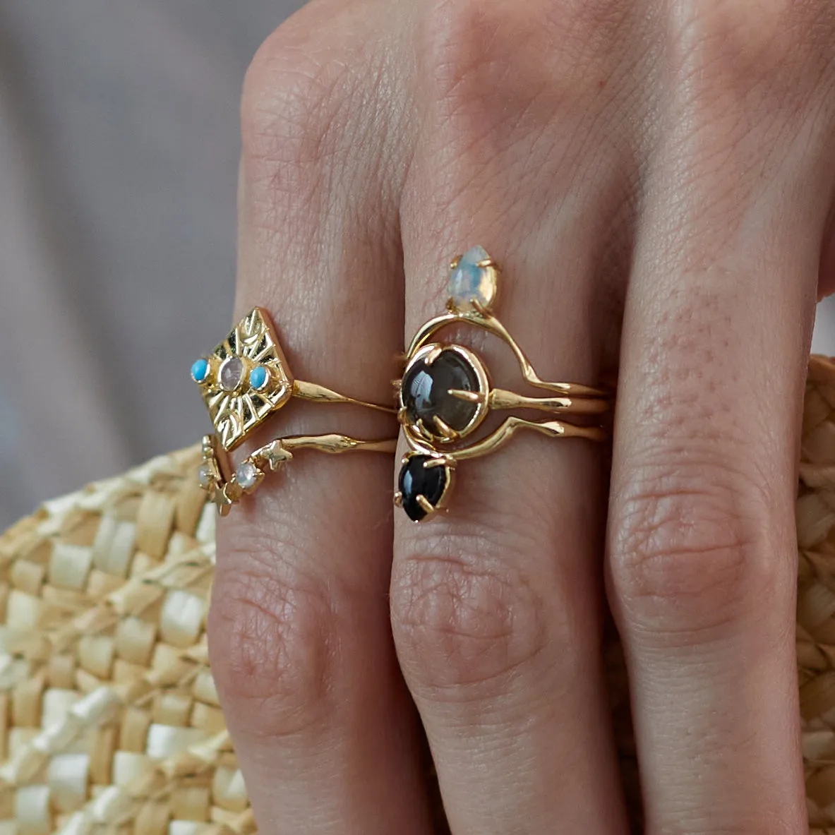 Compass Ring in Moonstone/Turquoise