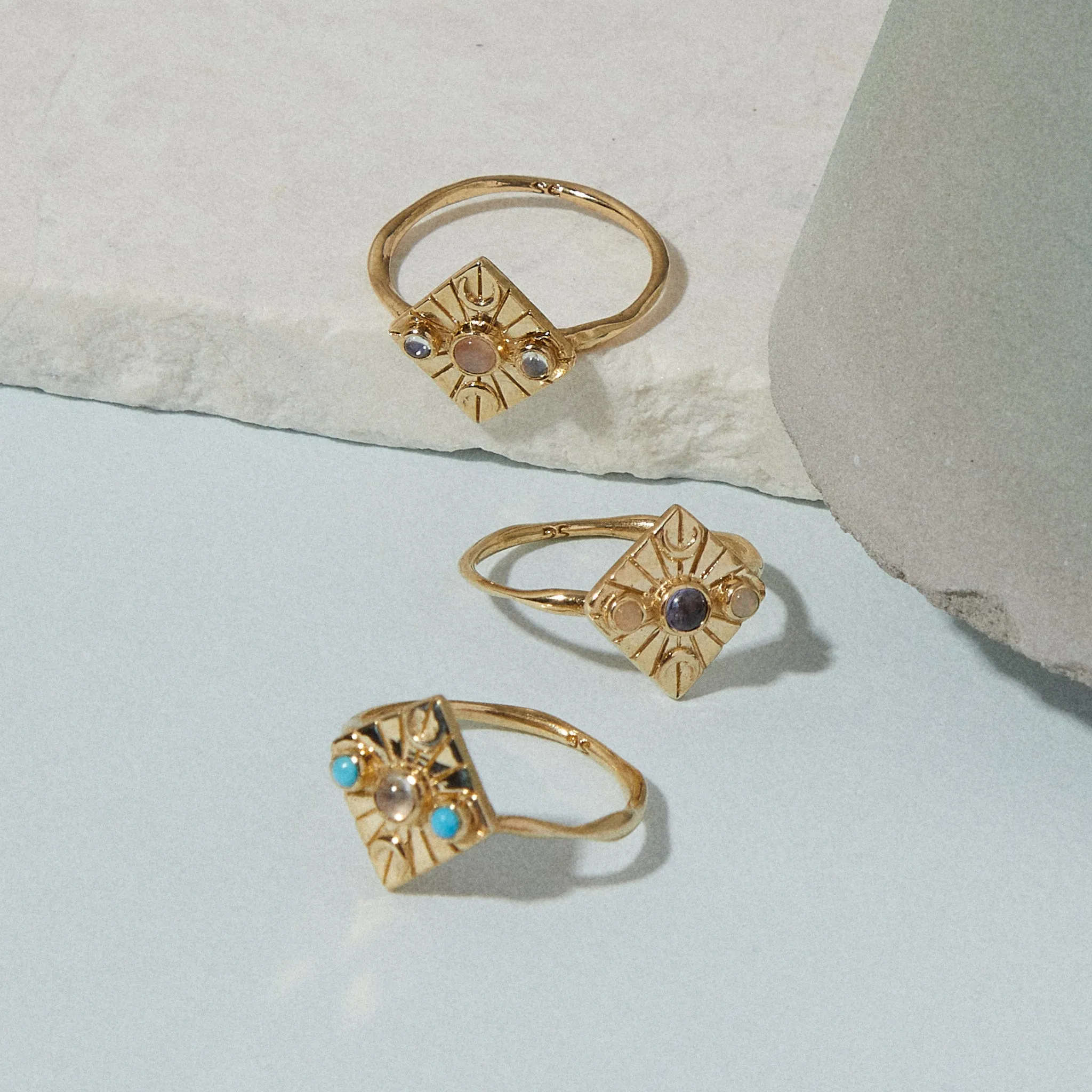 Compass Ring in Moonstone/Turquoise