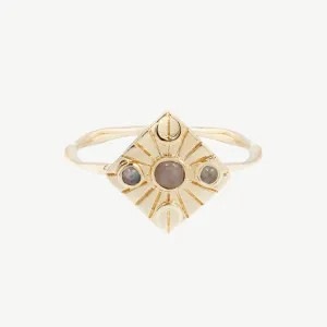 Compass Ring in Peach Moonstone/Moonstone