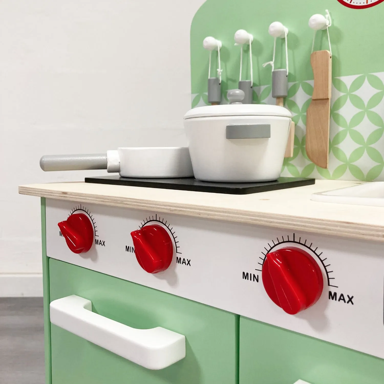 Deluxe Montessori Eco Wooden Retro Toy Kitchen | Large number of Features & Accessories | Green