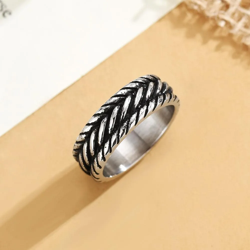 European And American Stainless Steel Men's Jewelry Wholesale Personality Fashion Punk Twist Chain Titanium Steel Ring Factory Direct Sales