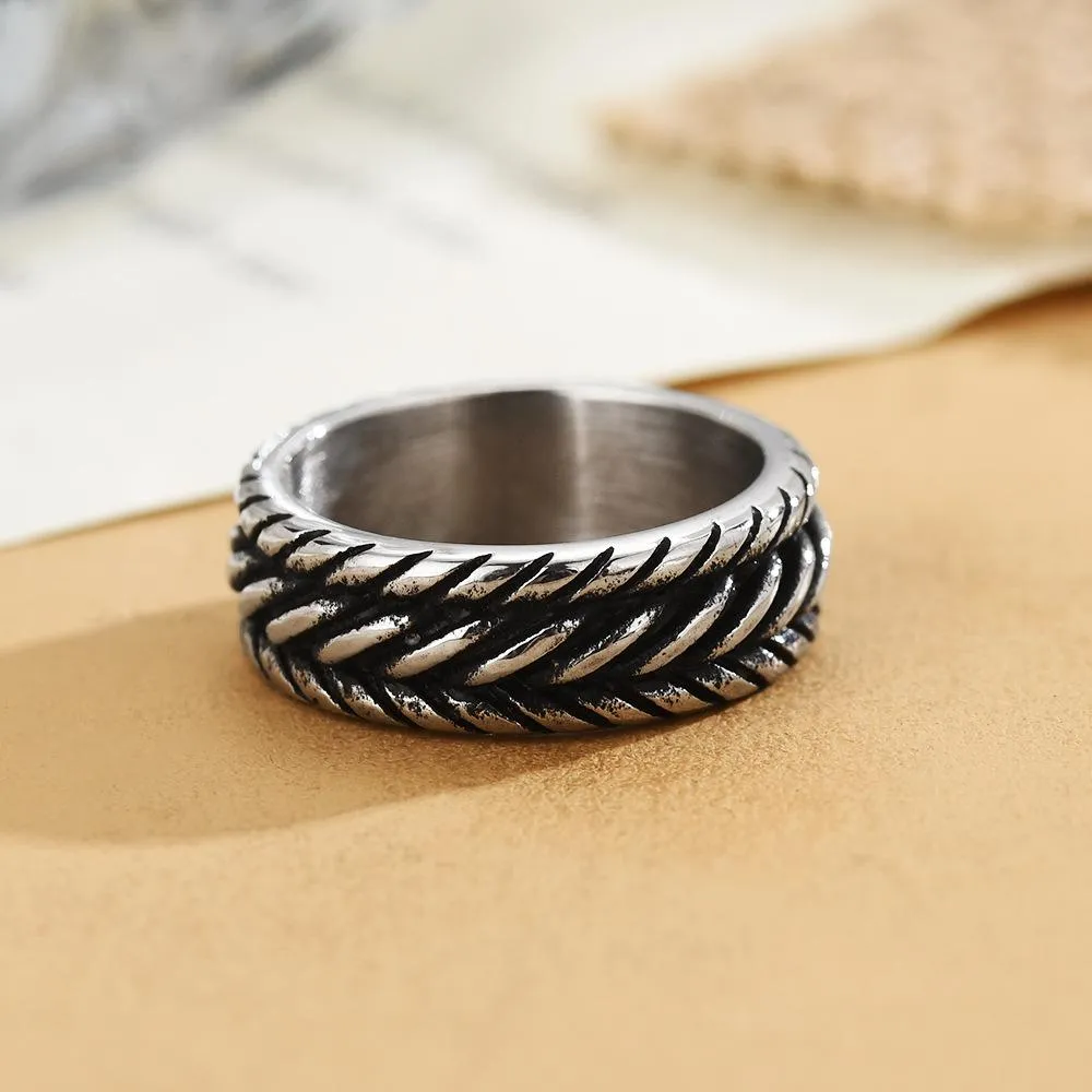 European And American Stainless Steel Men's Jewelry Wholesale Personality Fashion Punk Twist Chain Titanium Steel Ring Factory Direct Sales