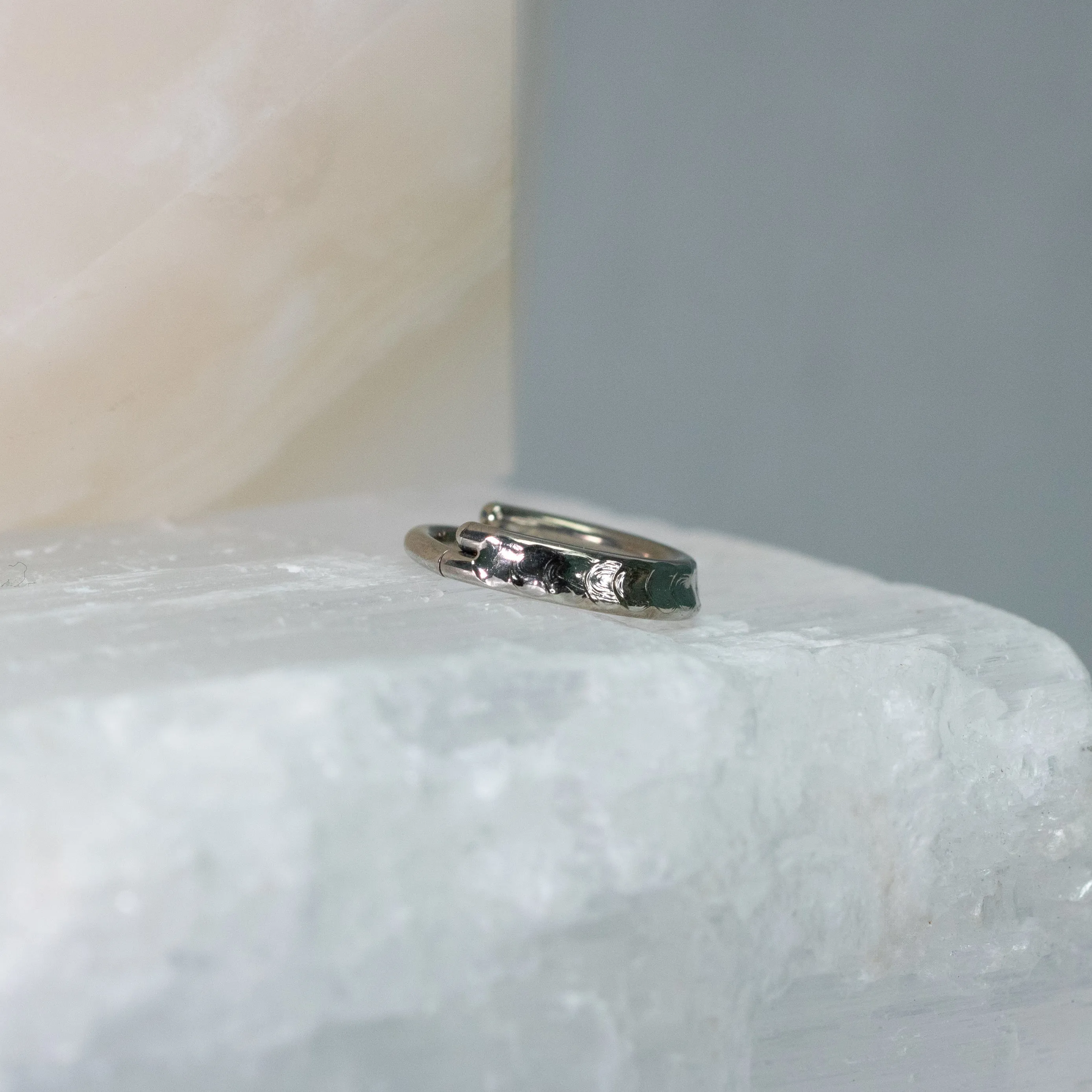 Faceted Clicker Ring