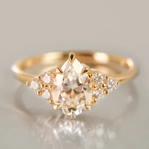 Holly Ring Setting