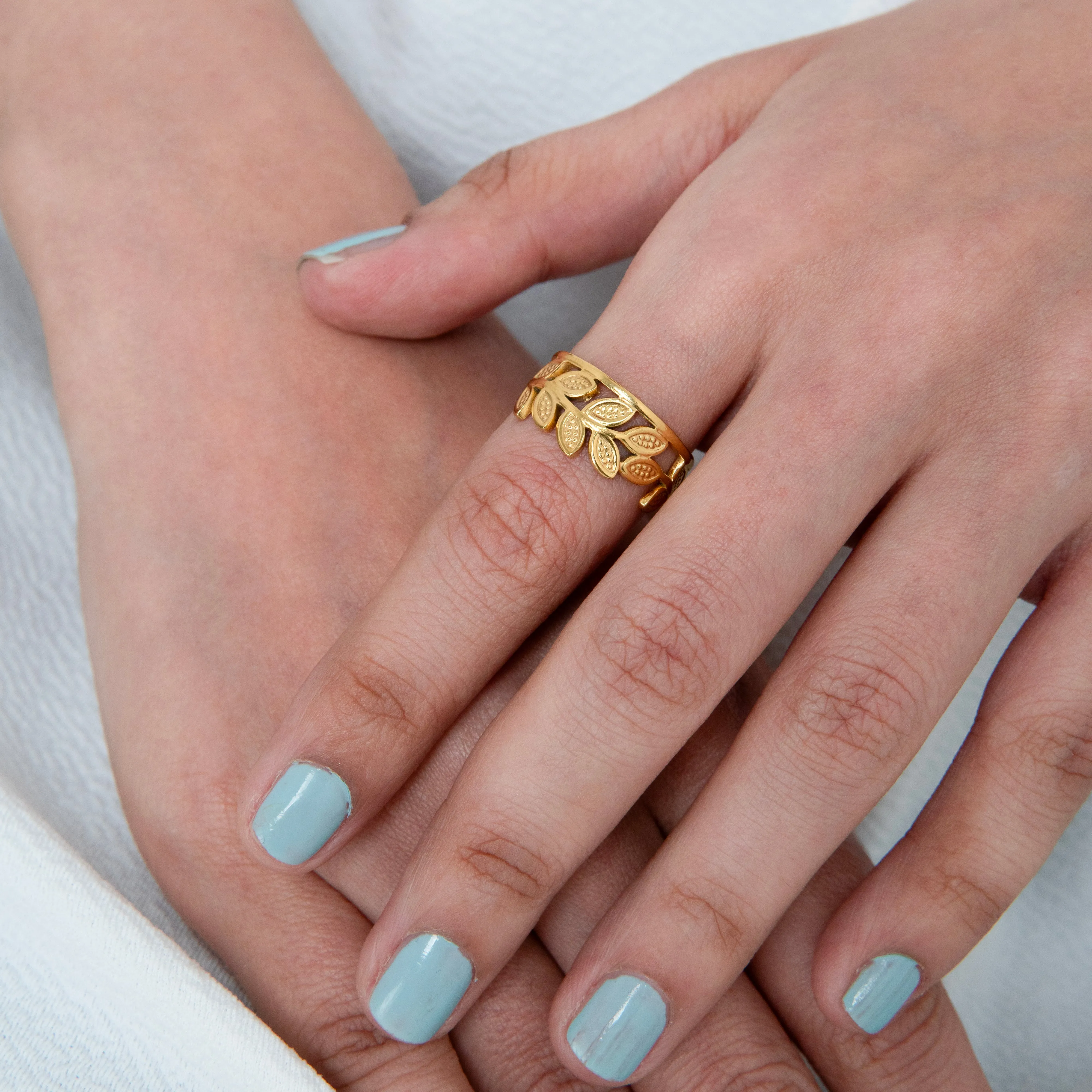 Leaf Loop Adjustable Ring Gold Plated