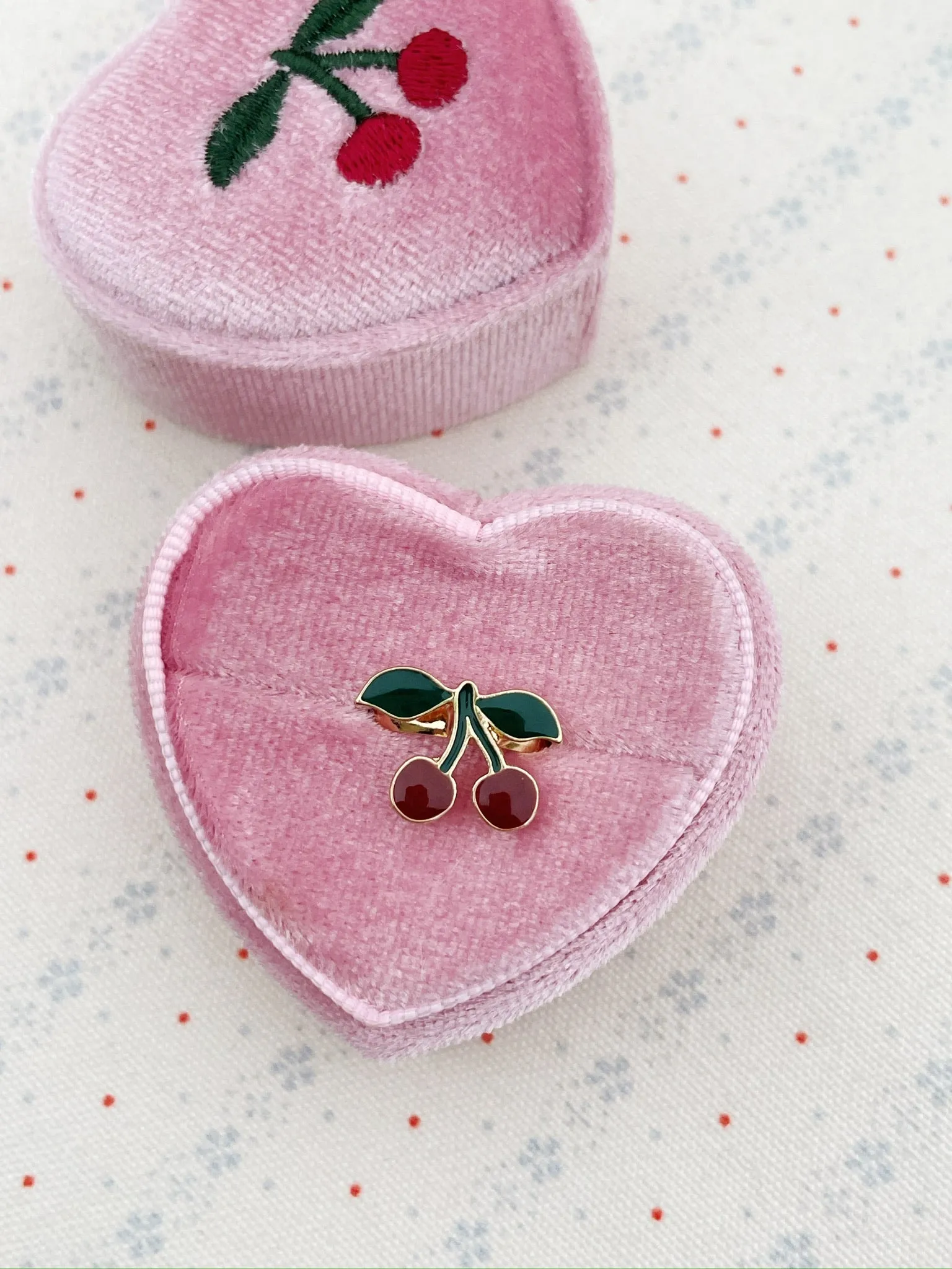 LOVE RINGS - cherry
