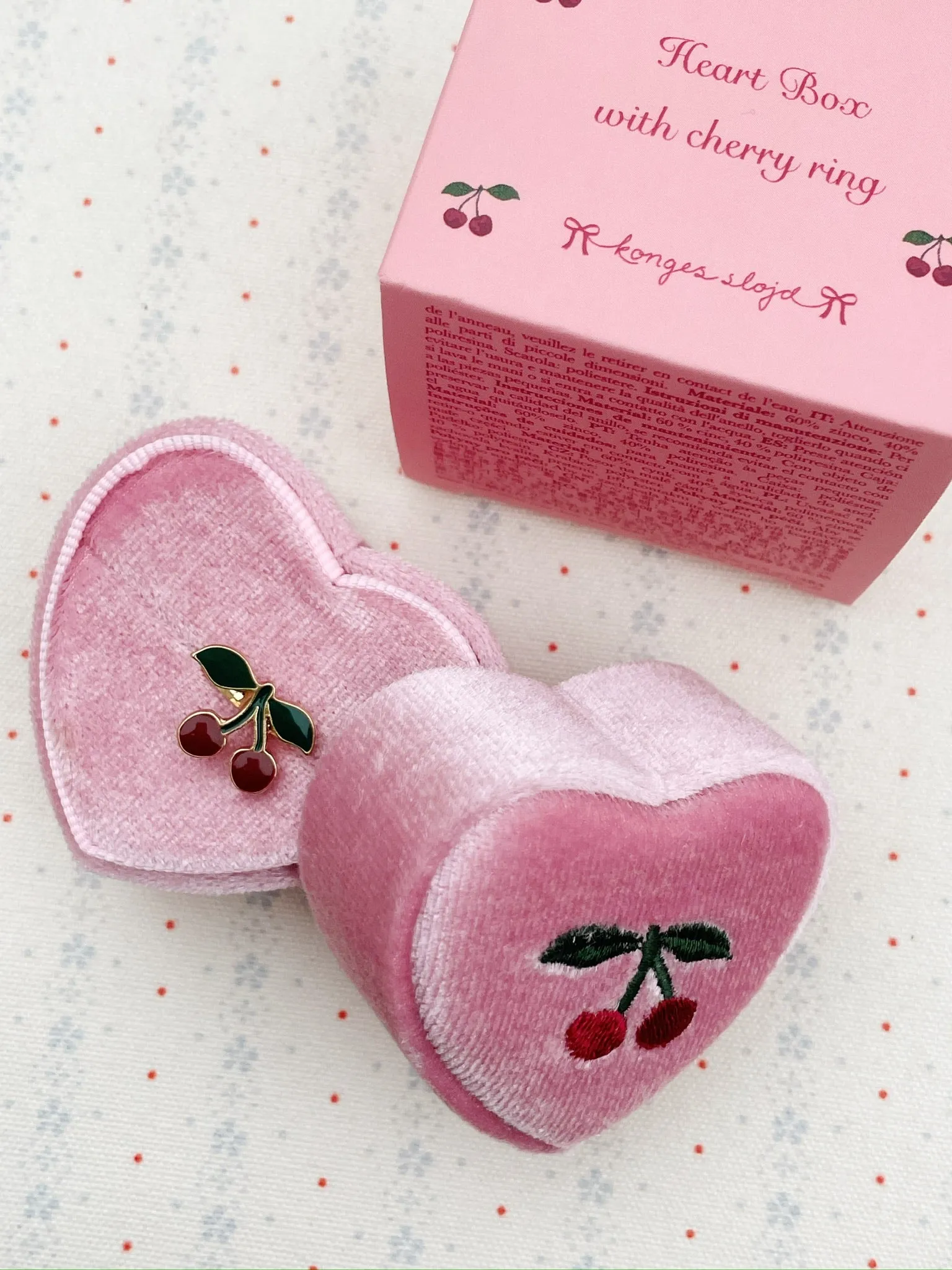 LOVE RINGS - cherry