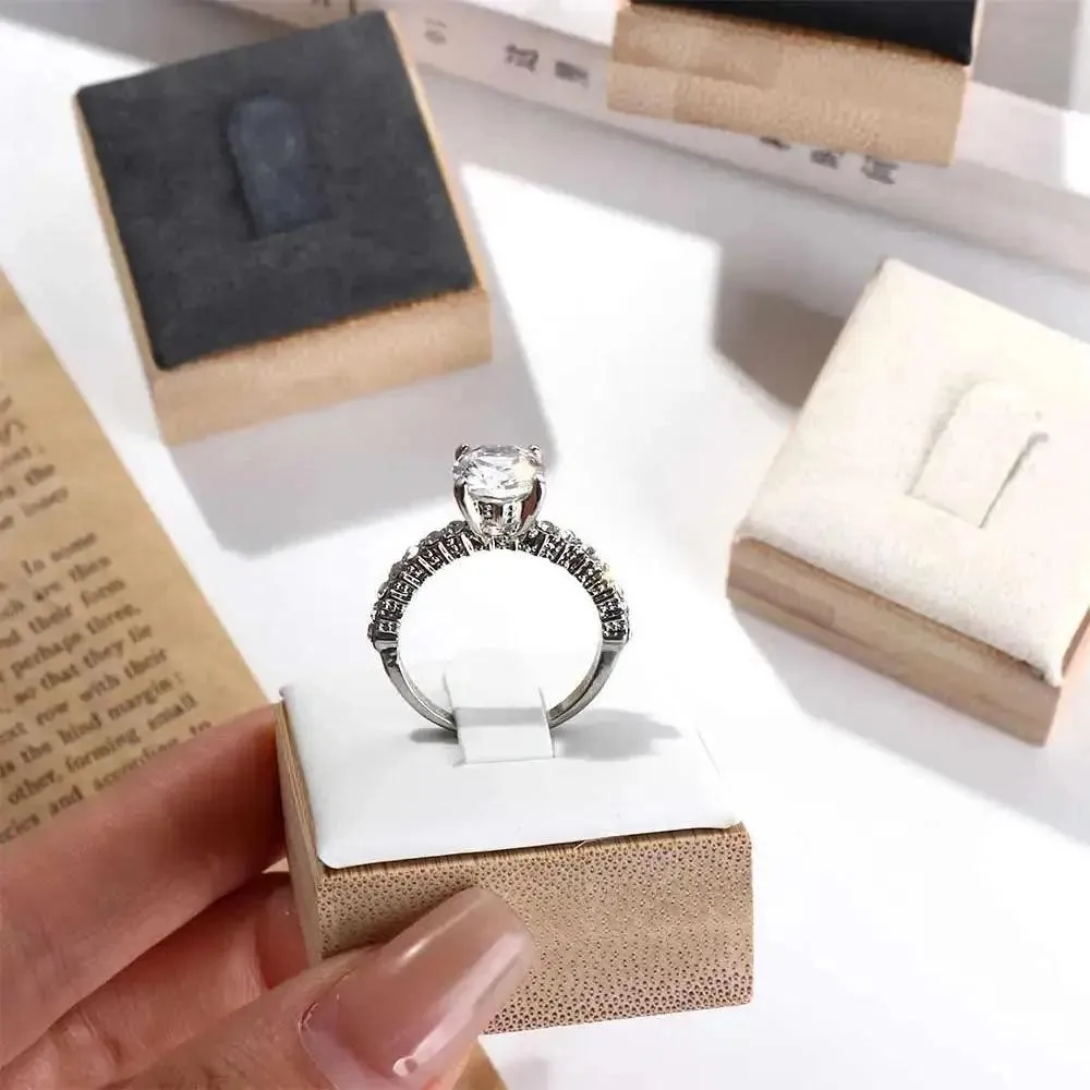 Market Jewelry Display Solid Color Travel Wedding Ring Box Wooden Jewelry Show Props Ring Holder Case Earrings Rings Organizer
