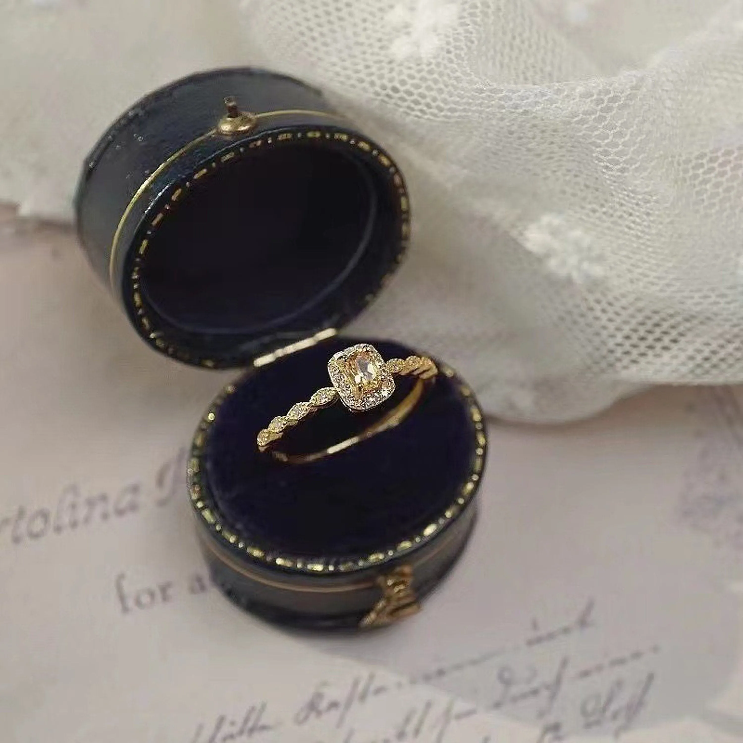 Natural yellow crystal rings