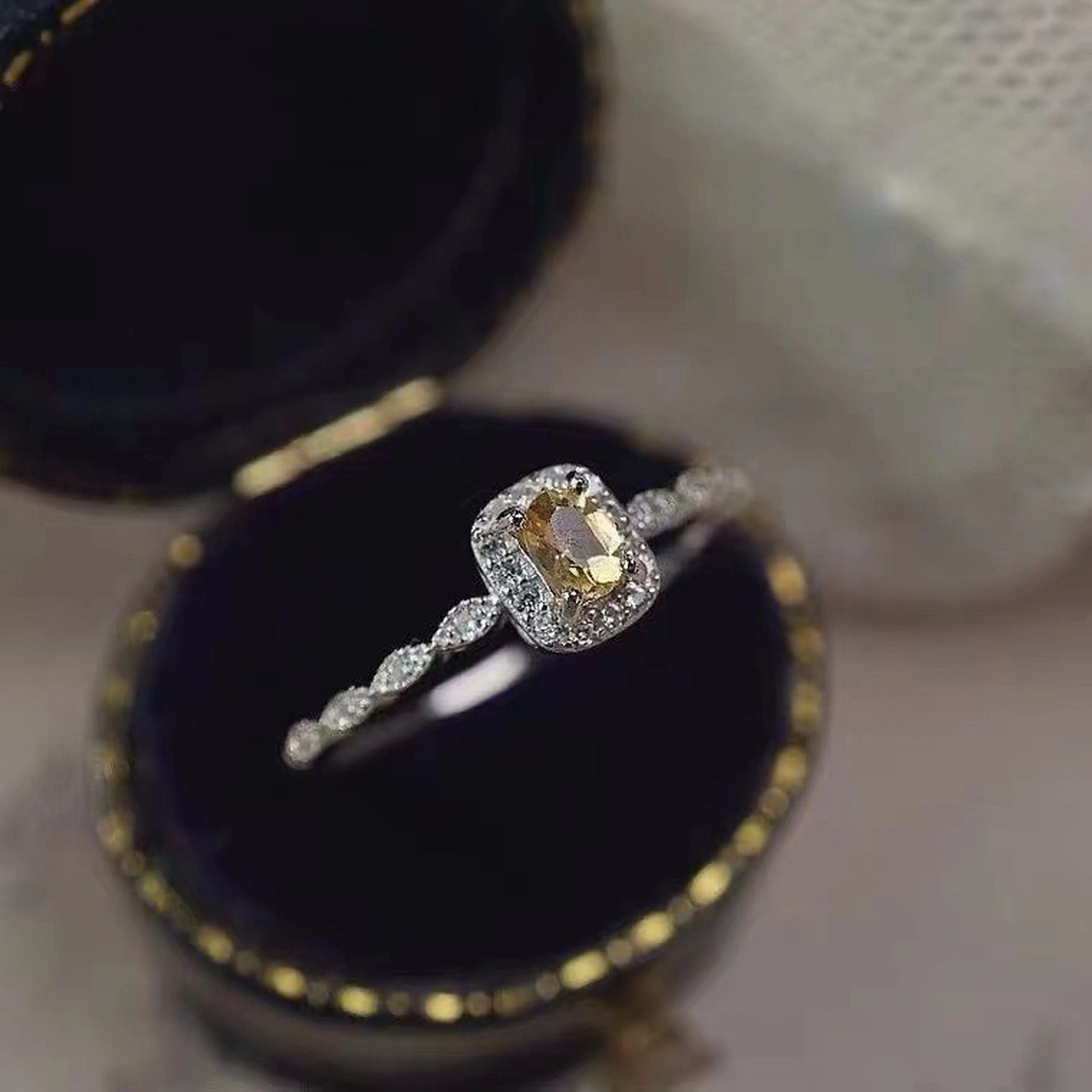 Natural yellow crystal rings