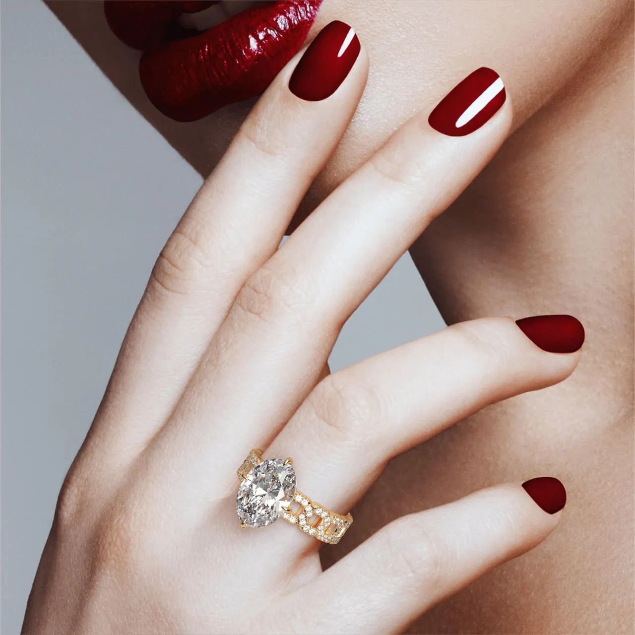 OVAL CUT DIAMOND ENGAGEMENT RING WITH A COMPASS 4 PRONG 16 PAVE LINKS SETTING IN 18K YELLOW GOLD