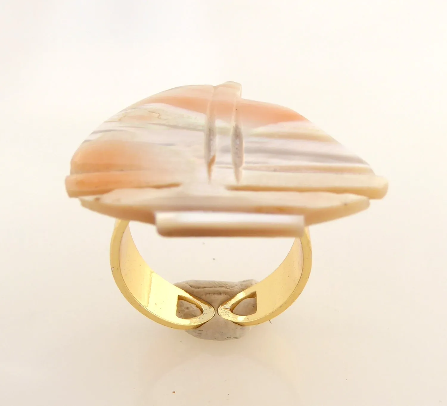 Peach shell boat ring