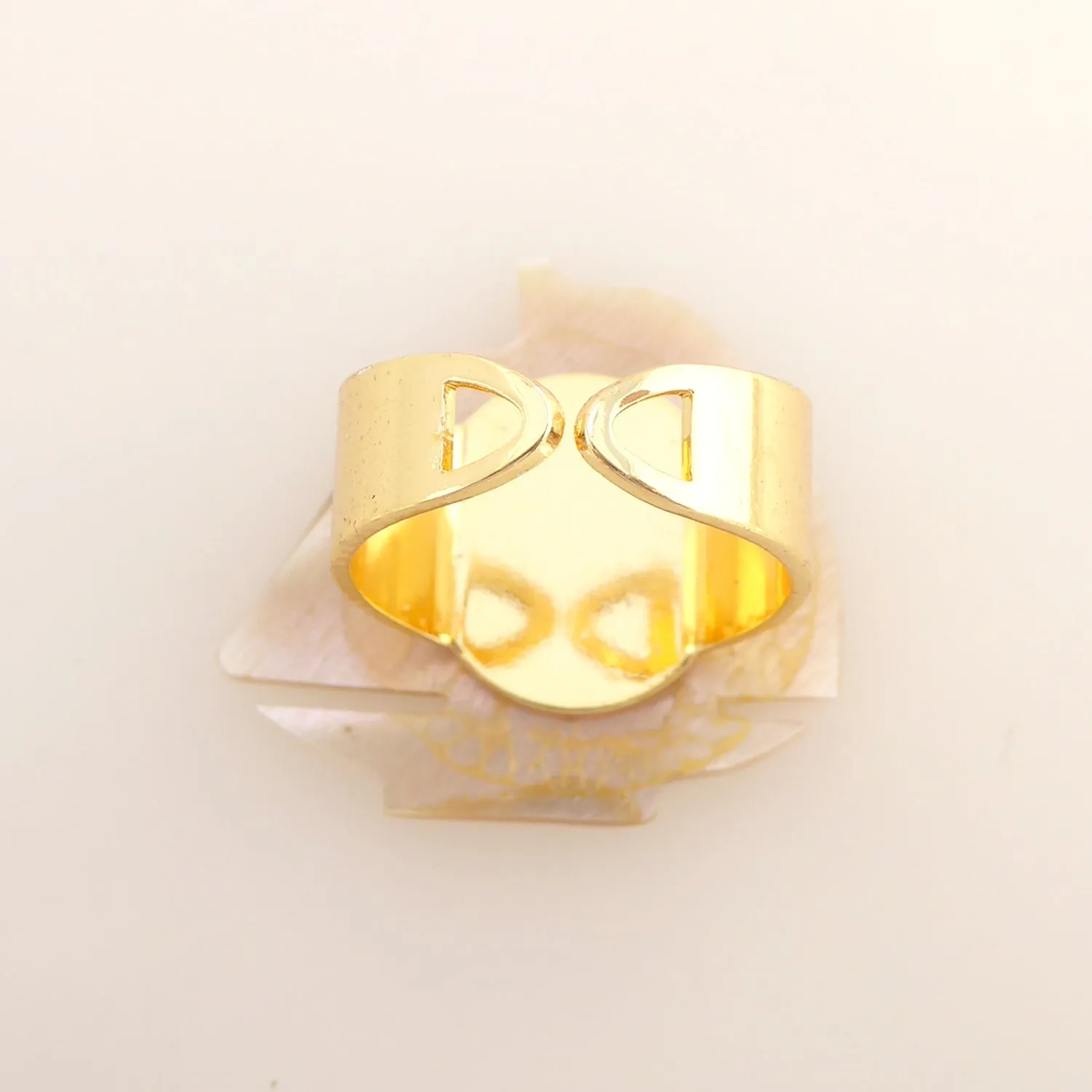 Peach shell boat ring