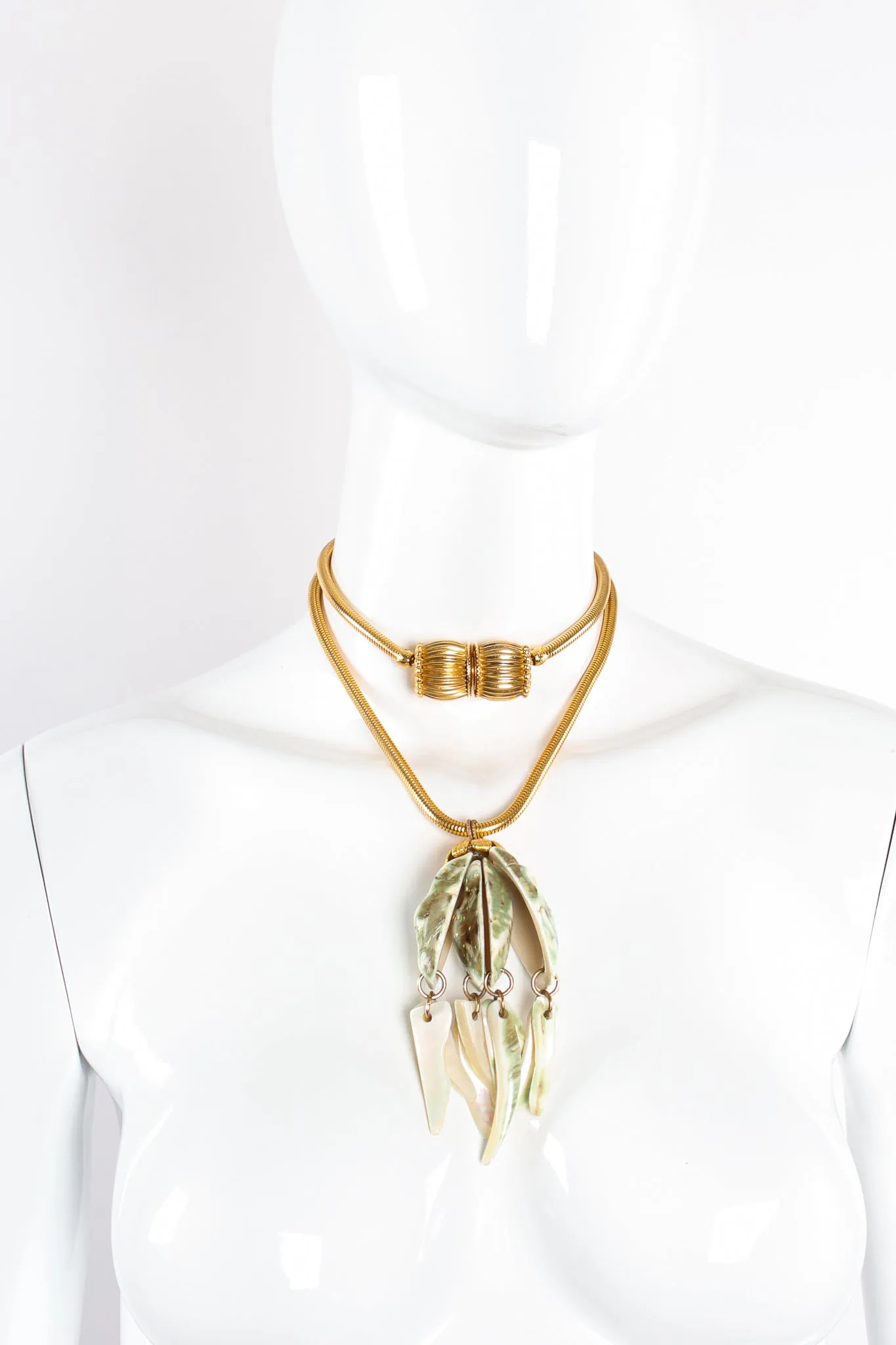 Polished Shell Pendant Necklace