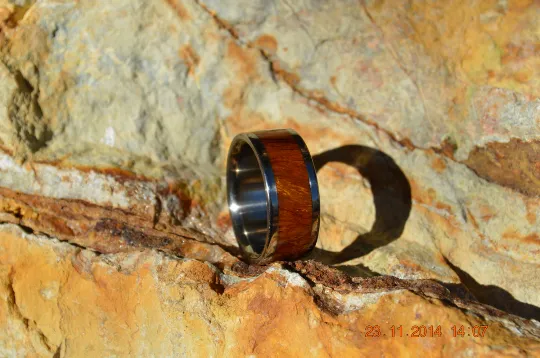 Pure Tungsten and Titanium Wood Ring Exotic Desert Iron Wood 8mm Mens Ladies Band Sz 4 5 6 7 8 9 10 11 12 13 14 15 16 17 18 19 20 Half Sizes