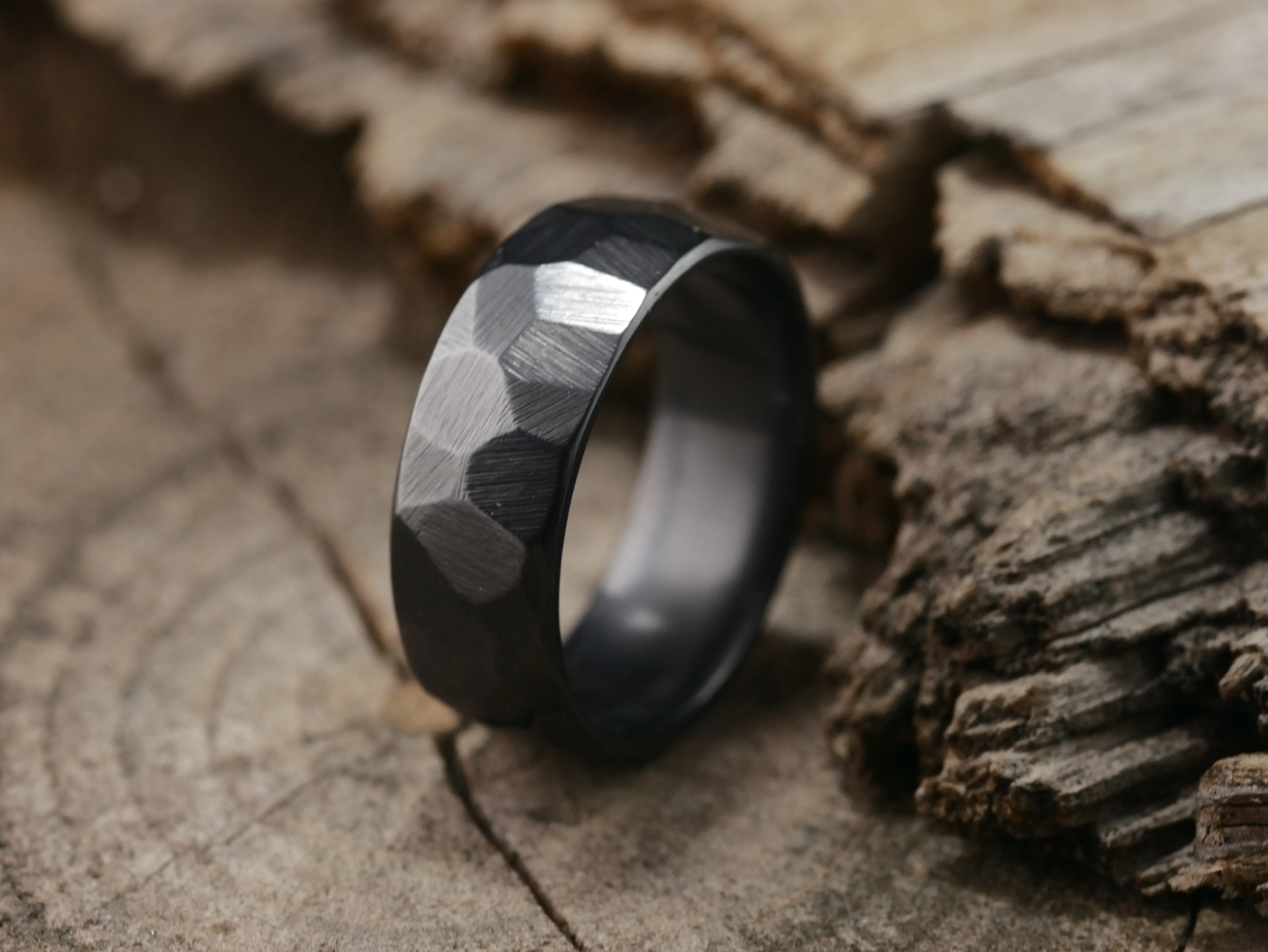 Ridge - Black Titanium