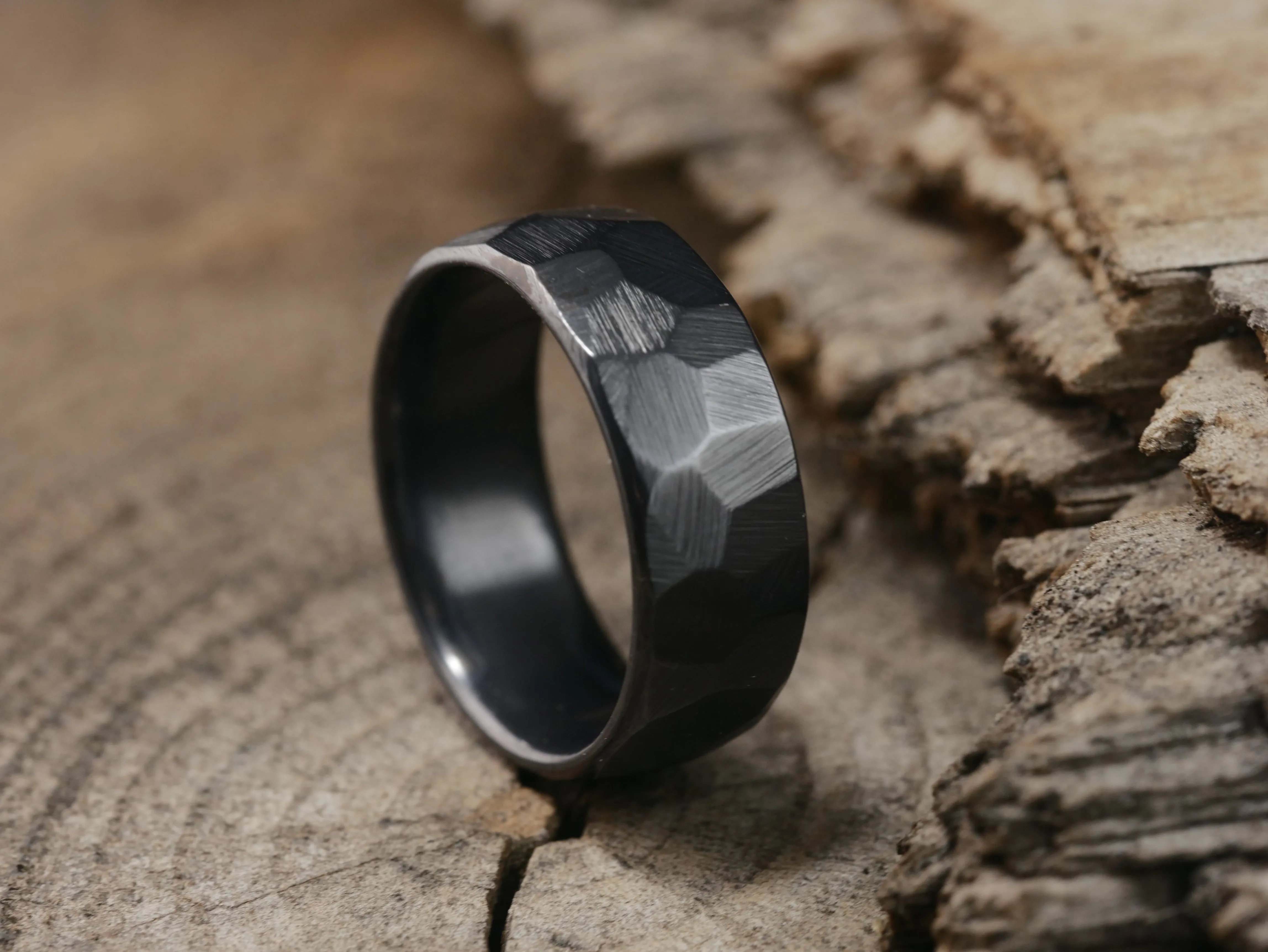 Ridge - Black Titanium