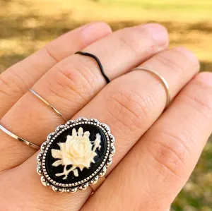 Rose Cameo Ring Black / Silver Adjustable Band