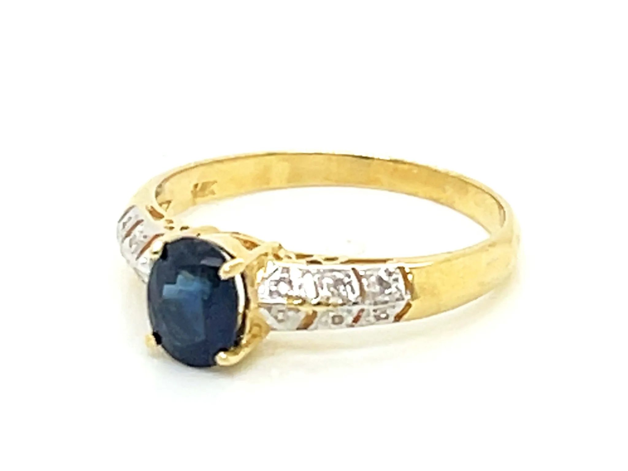 Sapphire and Diamond Ring in 14k Yellow Gold