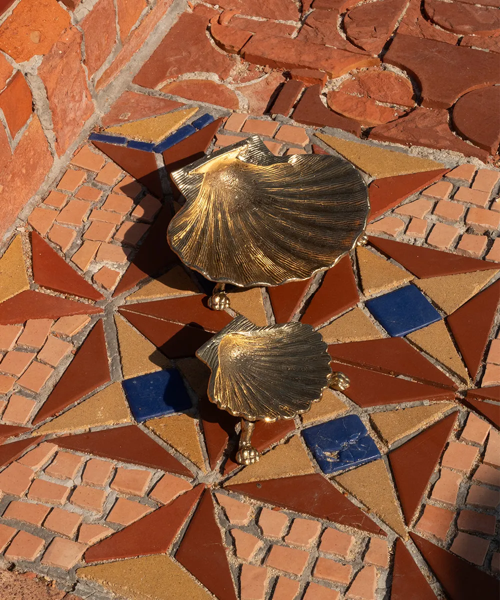 Scarlett Shell Plate Small Brass