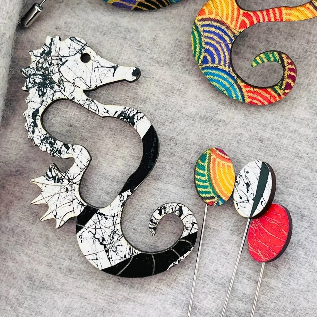 Seahorse Scarf Pin (5 Colors)