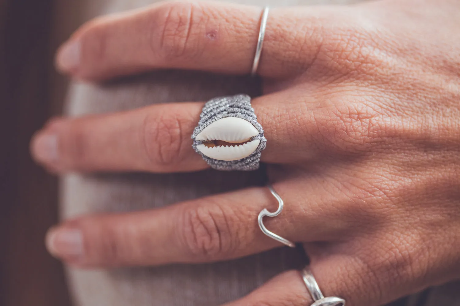 SHELL MACRAME RING