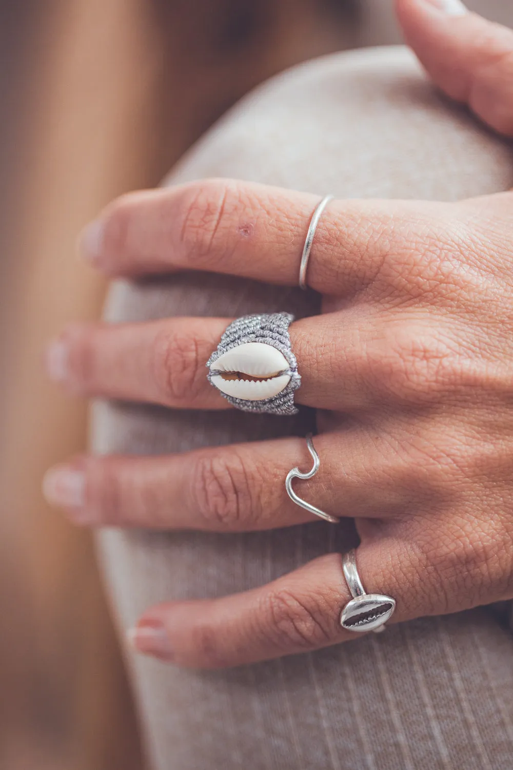 SHELL MACRAME RING