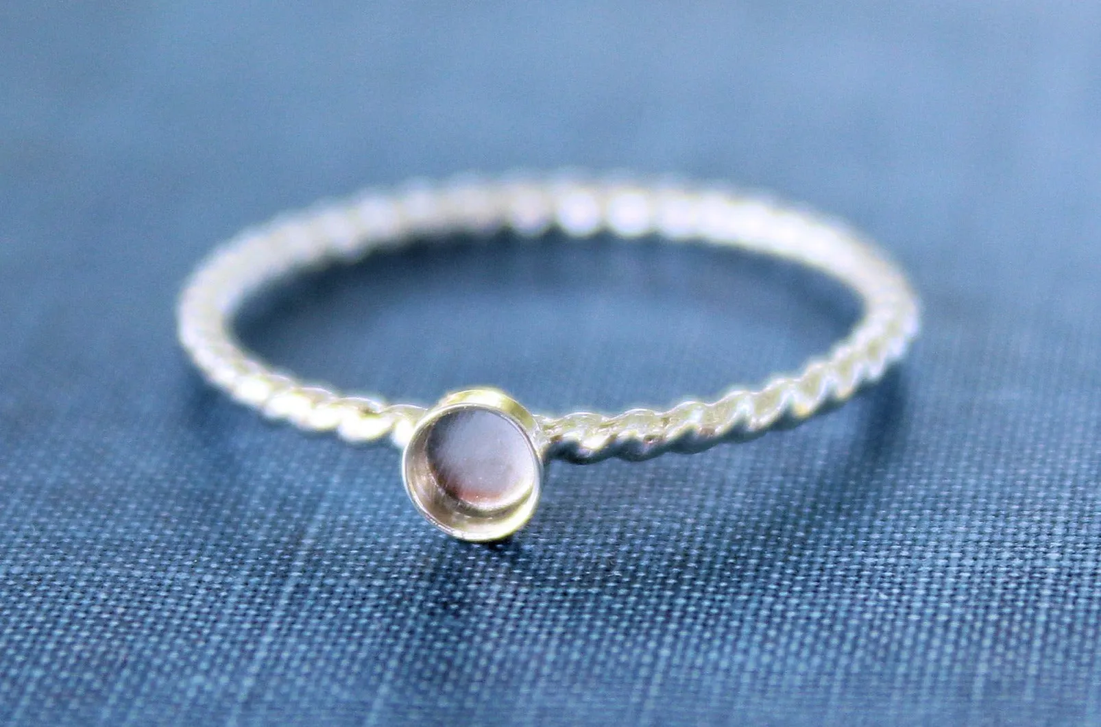 Silver 4mm Bezel Cup Rope Ring blank