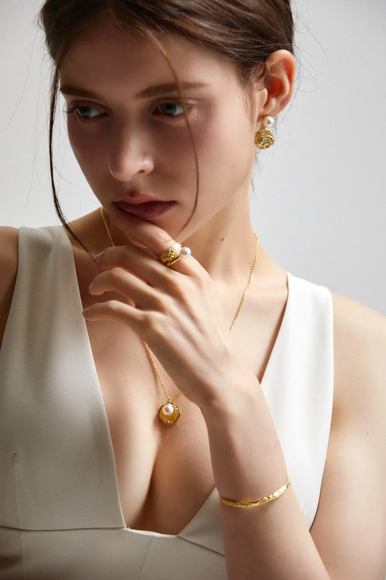 [Silver 925] Ellie's Chunky Shell Pearl Necklace