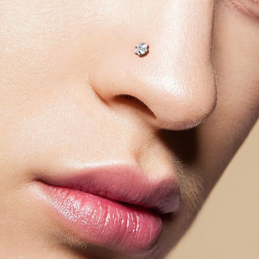 Square CZ Grade 23 Solid Titanium L Blend Nose Stud Ring