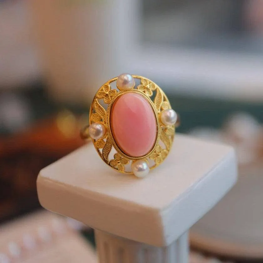 Stylish Pink Queen Conch Shell Pearls Ring Gold Vermeil