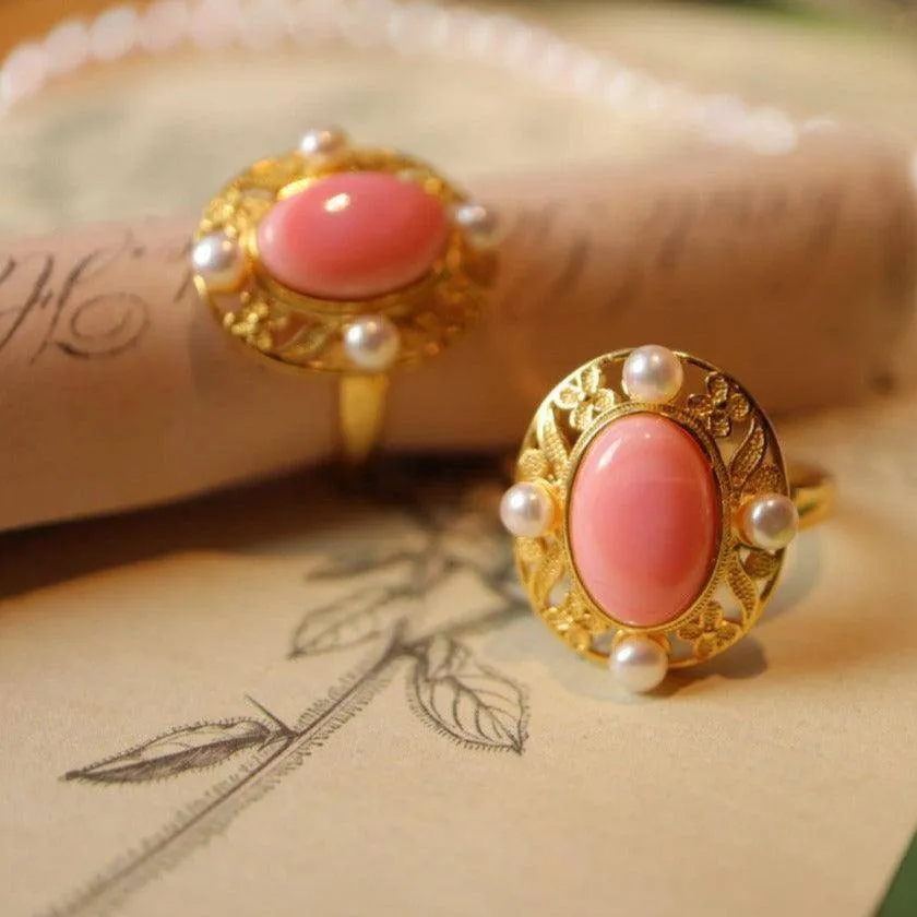Stylish Pink Queen Conch Shell Pearls Ring Gold Vermeil