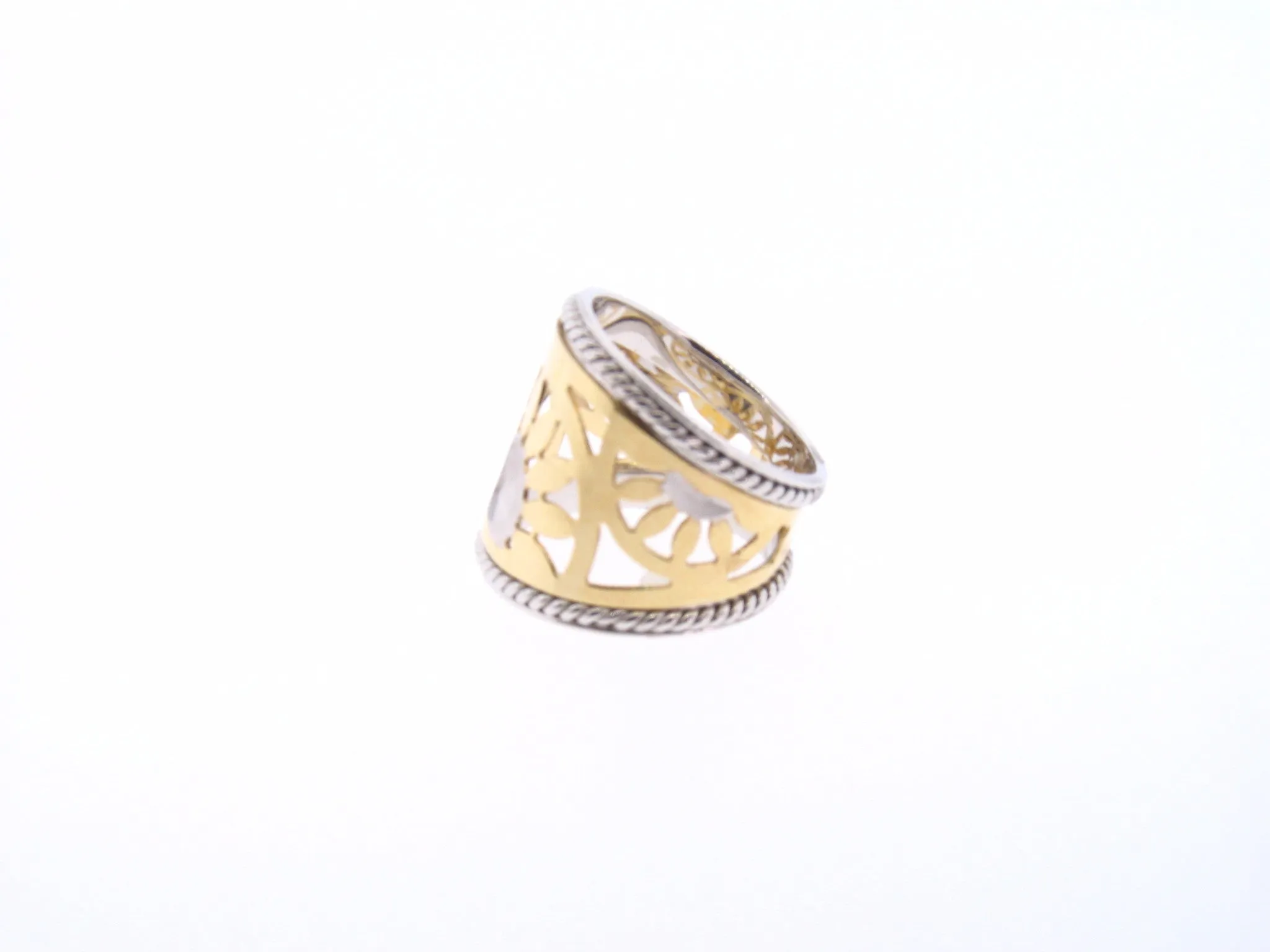 Sunburst Two-Tone Design 14K Gold Cigar Ring