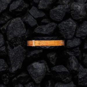 The Bourbon - Whiskey Barrel Men's Tungsten Ring (Hammered)